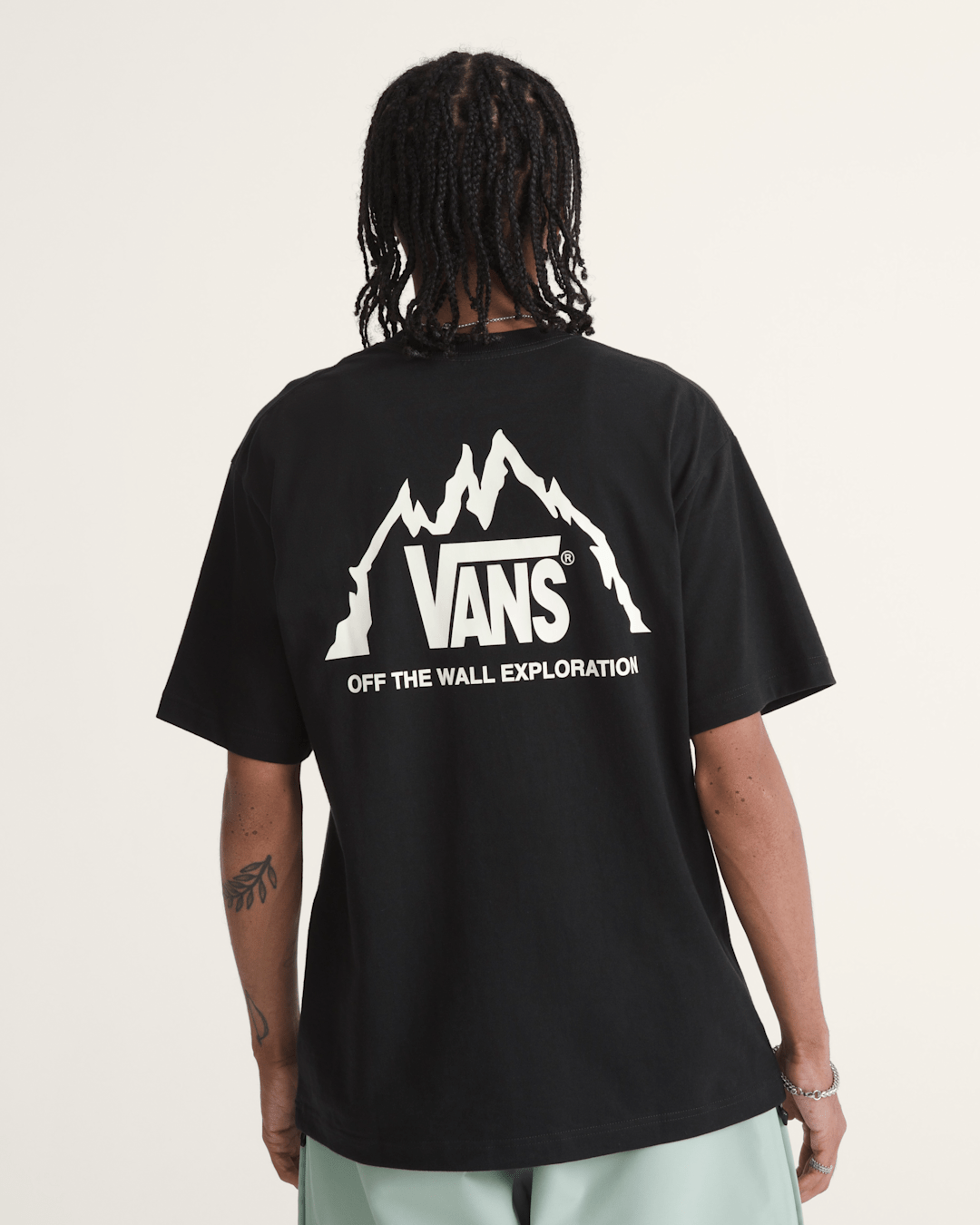 Vans Crestline T-Shirt in Black / White