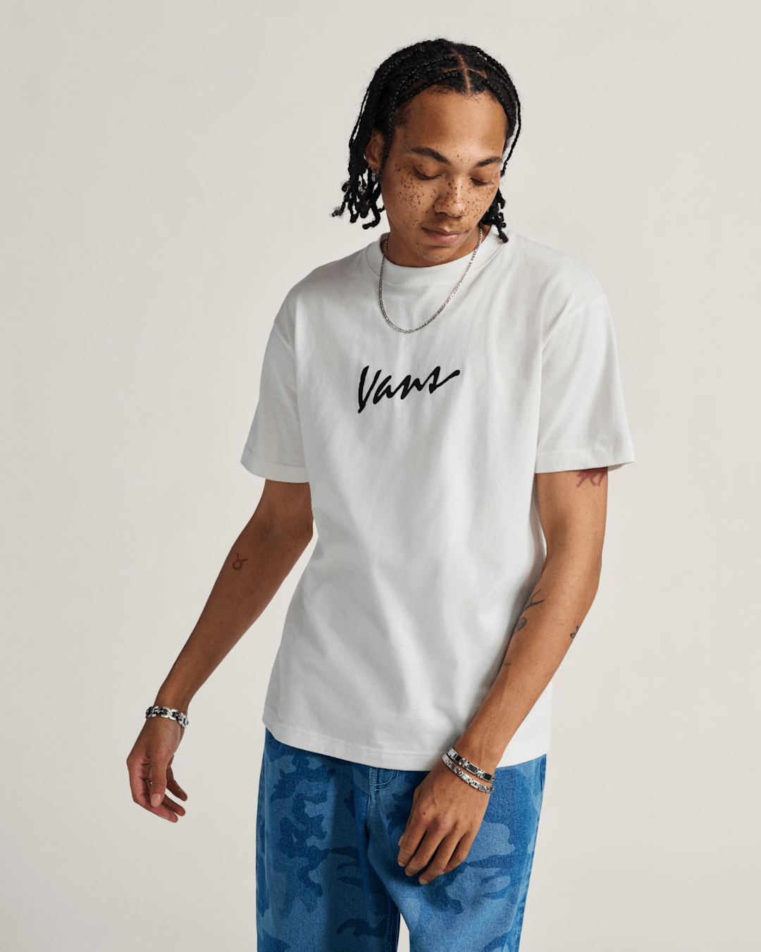 Vans Classic Script T-Shirt in Marshmallow White / Black