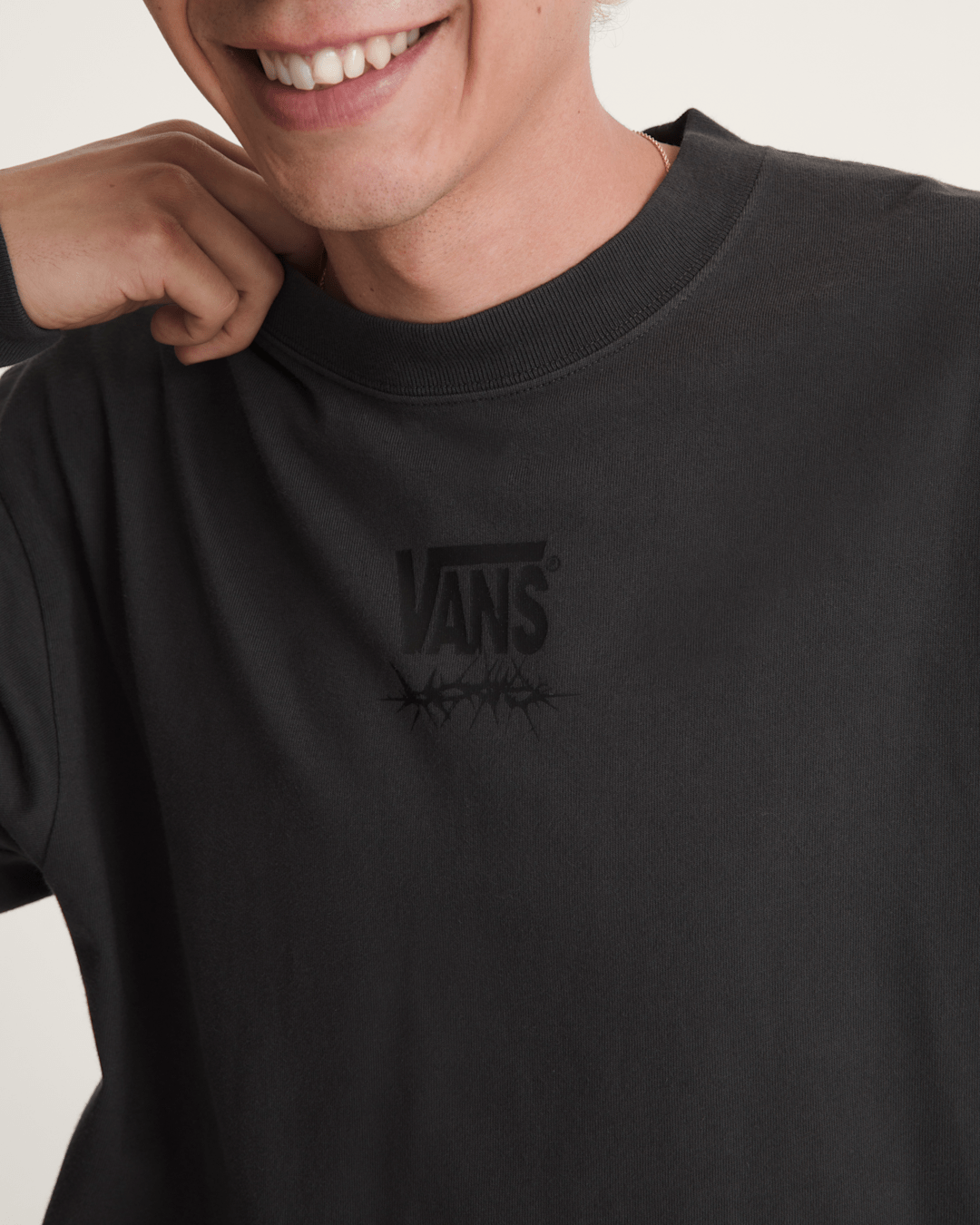 Vans Scorpio Long Sleeve T-Shirt in Black