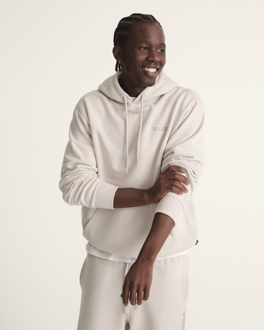 Vans Vans 66 Pullover Sweatshirt in Taupe Mist Grey