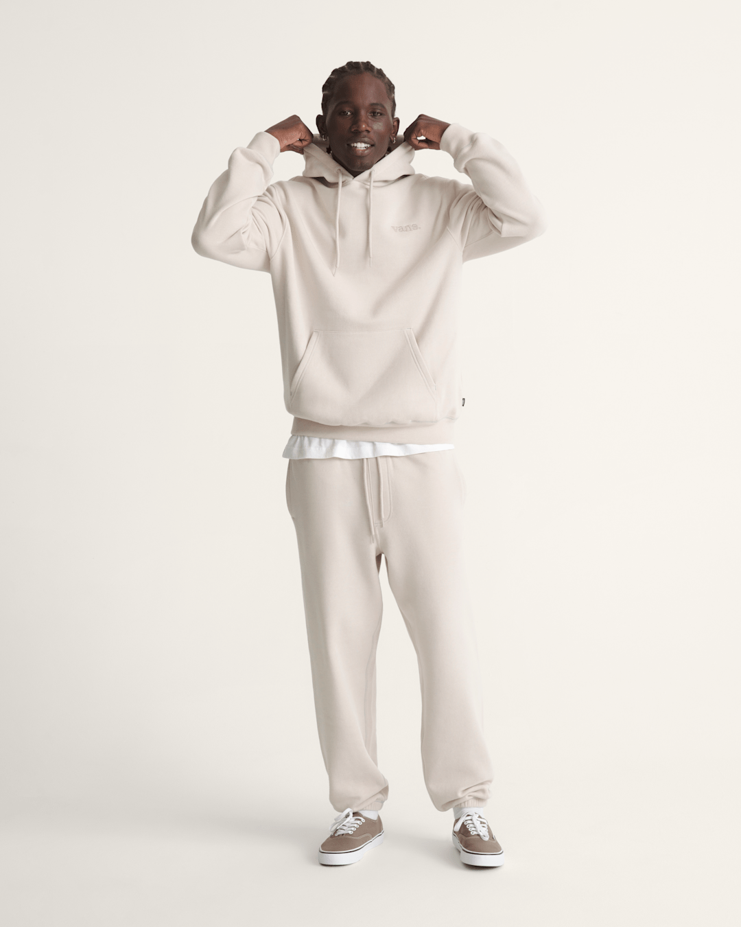 Vans Vans 66 Pullover Sweatshirt in Taupe Mist Grey