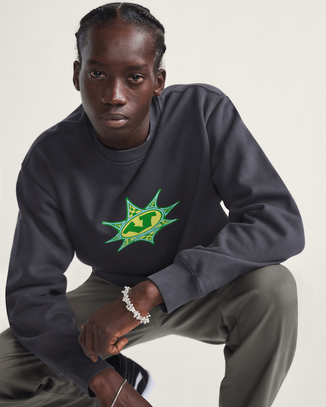 Vans Star Checker Crew Sweatshirt in Black