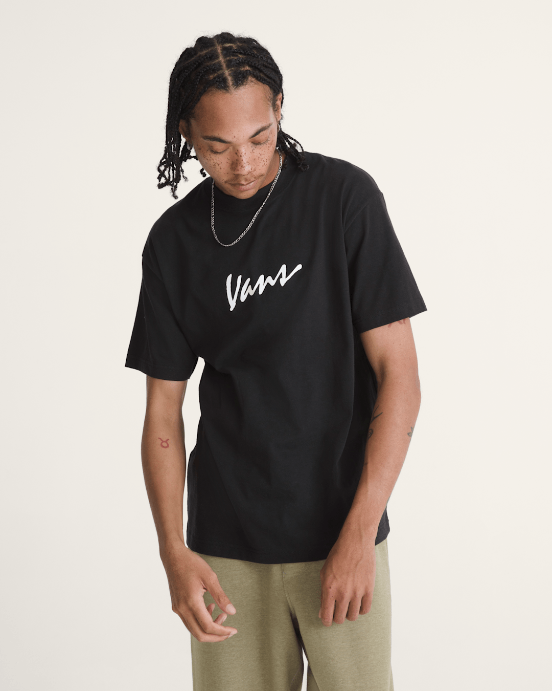 Vans Classic Script T-Shirt in Black / White