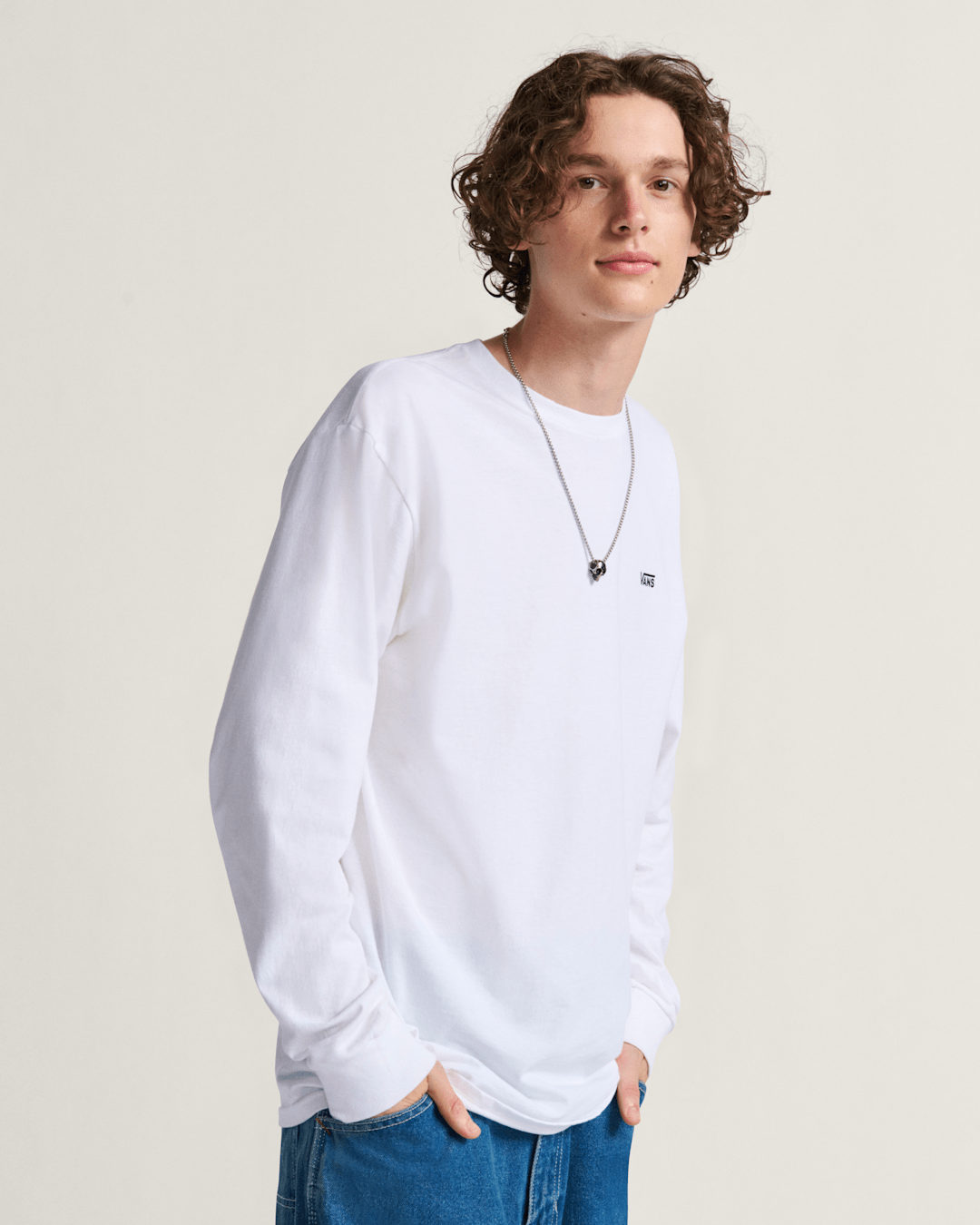 Vans Left Chest Logo Long Sleeve T-Shirt in White / Black