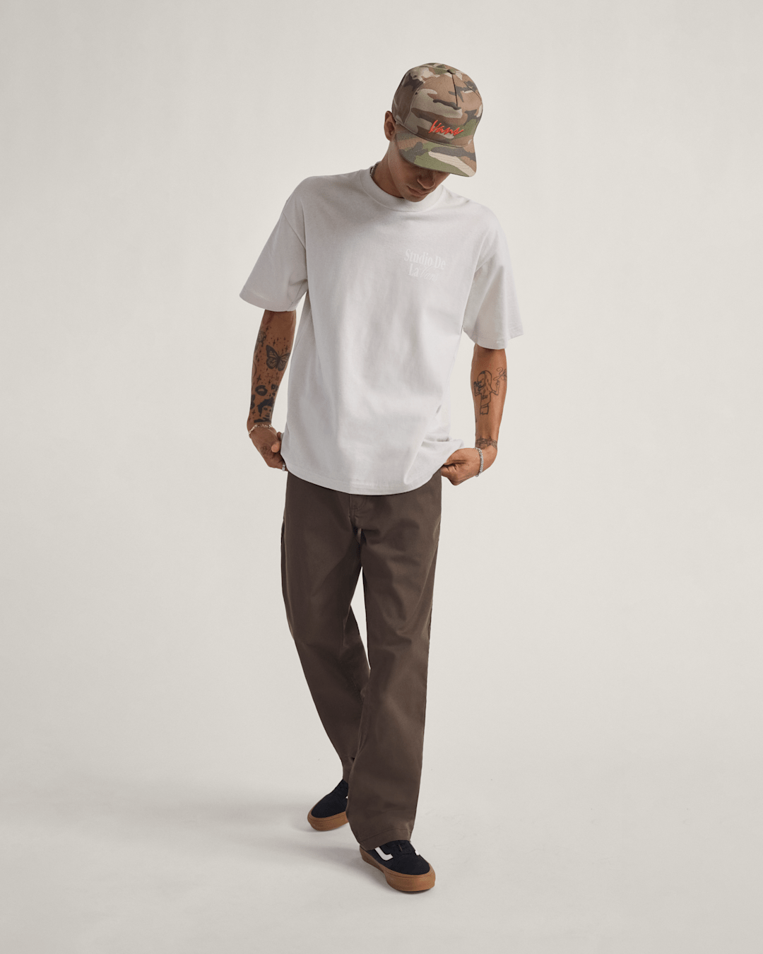 Vans Authentic Chino Relaxed Pants in Coal Brown