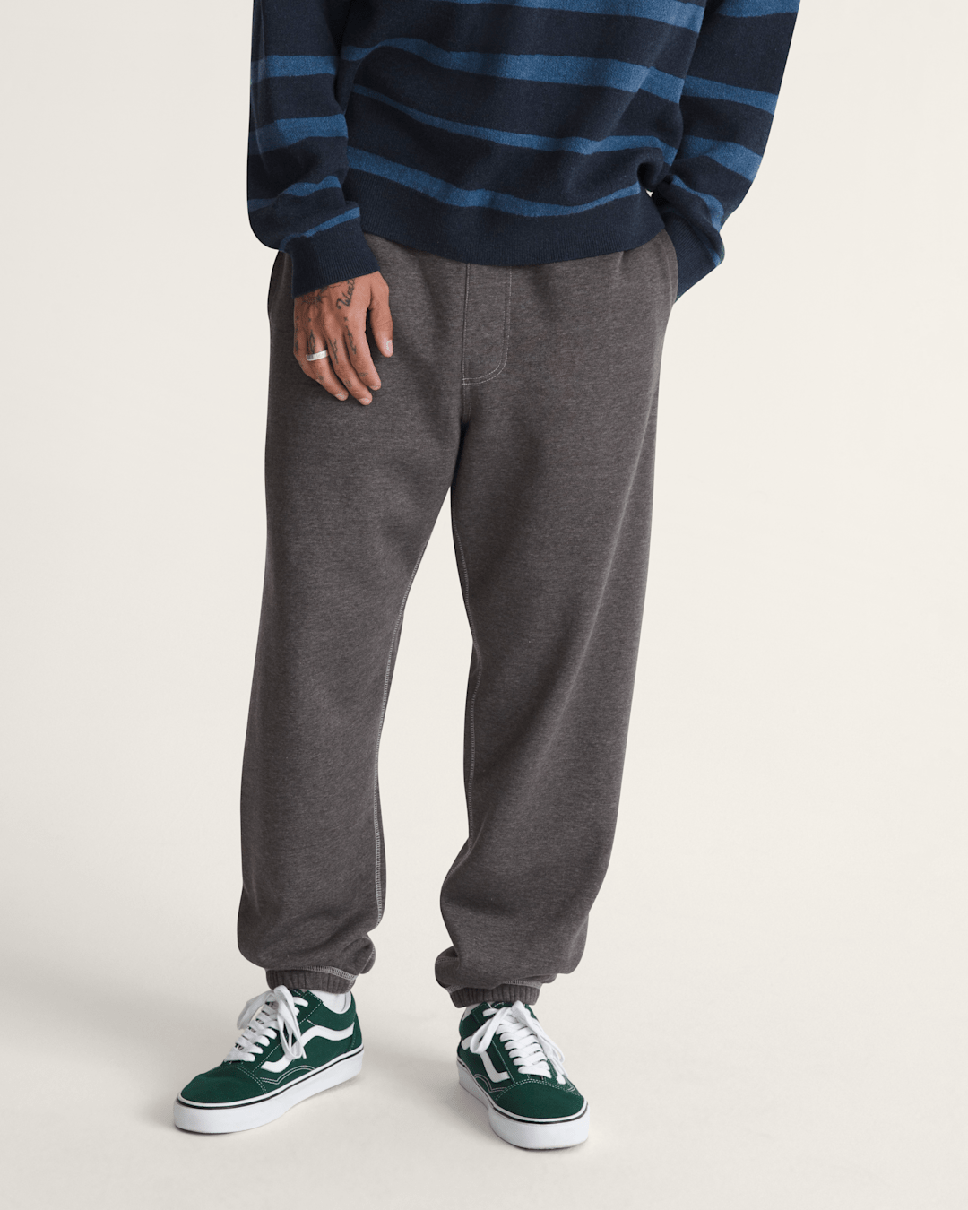 Vans Vans 66 Sweatpants in Asphalt Grey