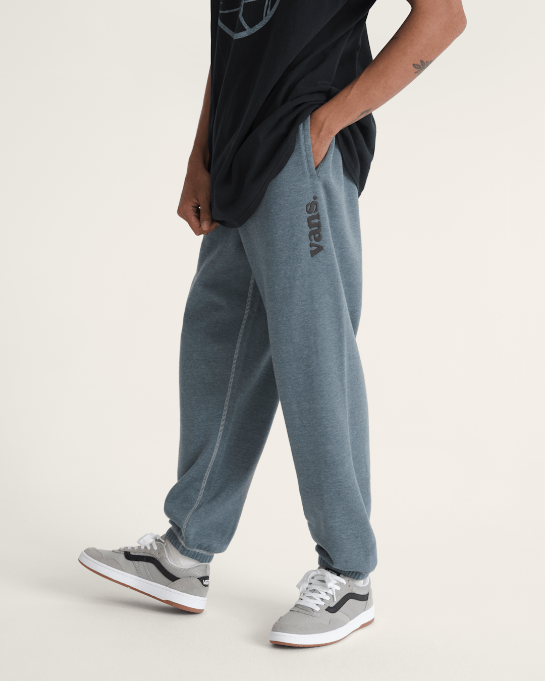 Vans Vans 66 Sweatpants in Stormy Weather Black