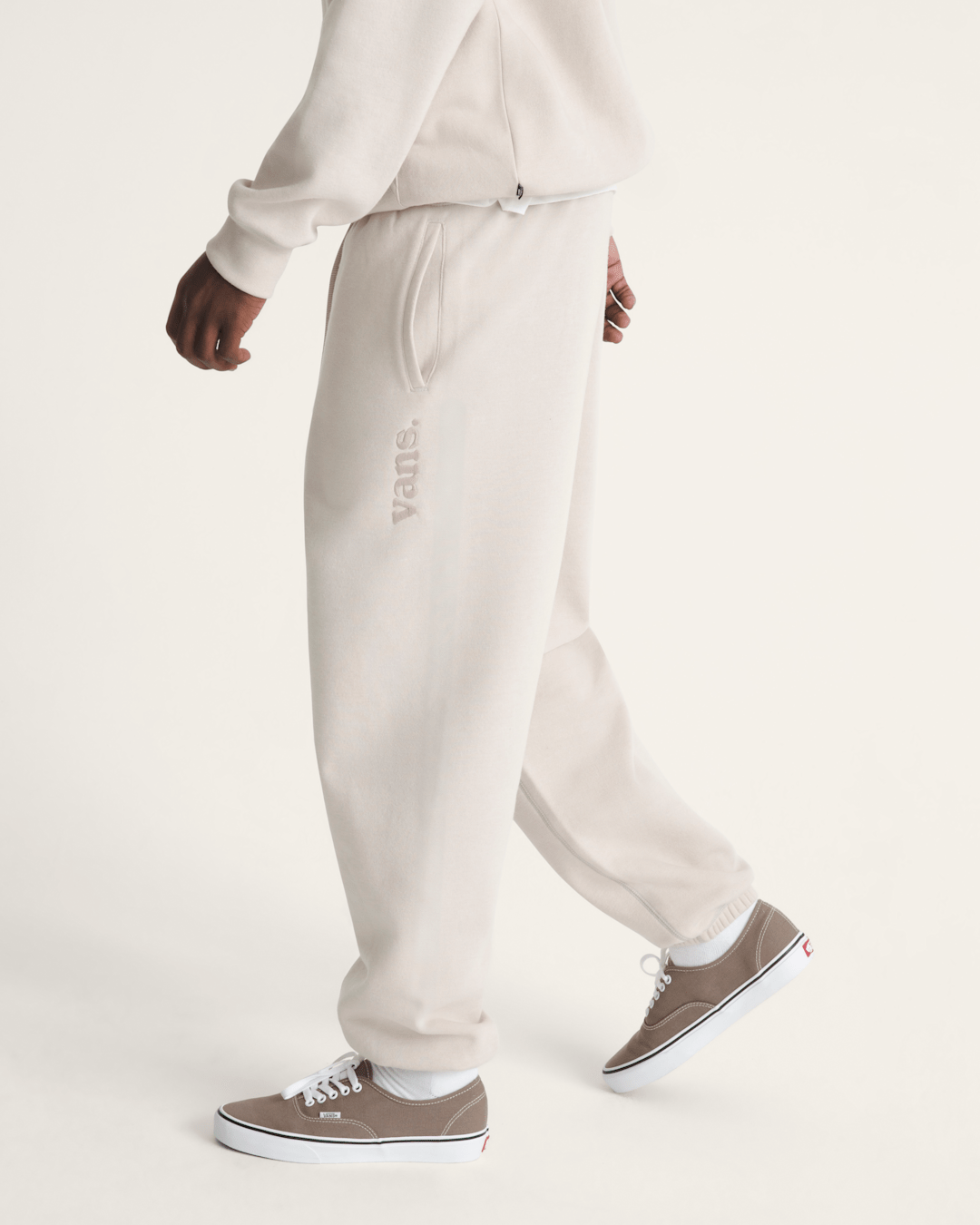 Vans Vans 66 Sweatpants in Taupe Mist Grey