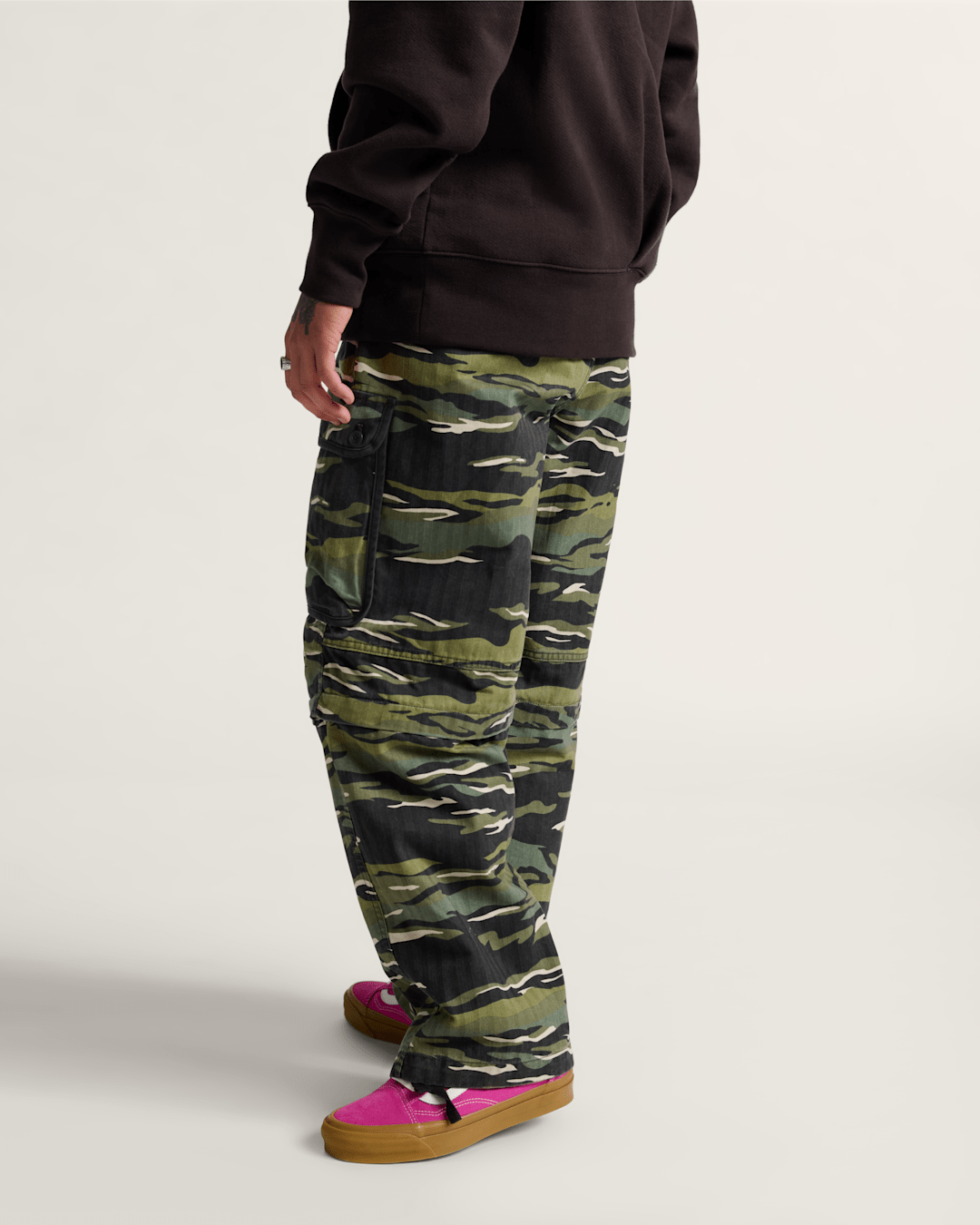 Vans Premium Terrain Cargo Pant in Tiger Camo Green