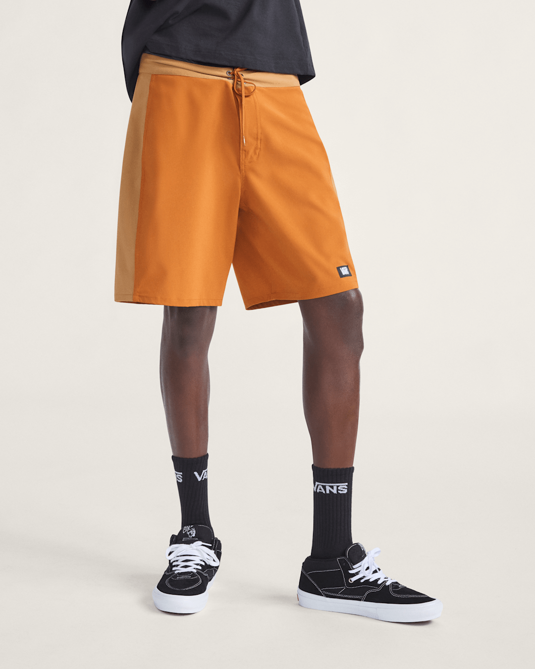 Vans Daily 18'' Boardshorts in Glazed Ginger Orange