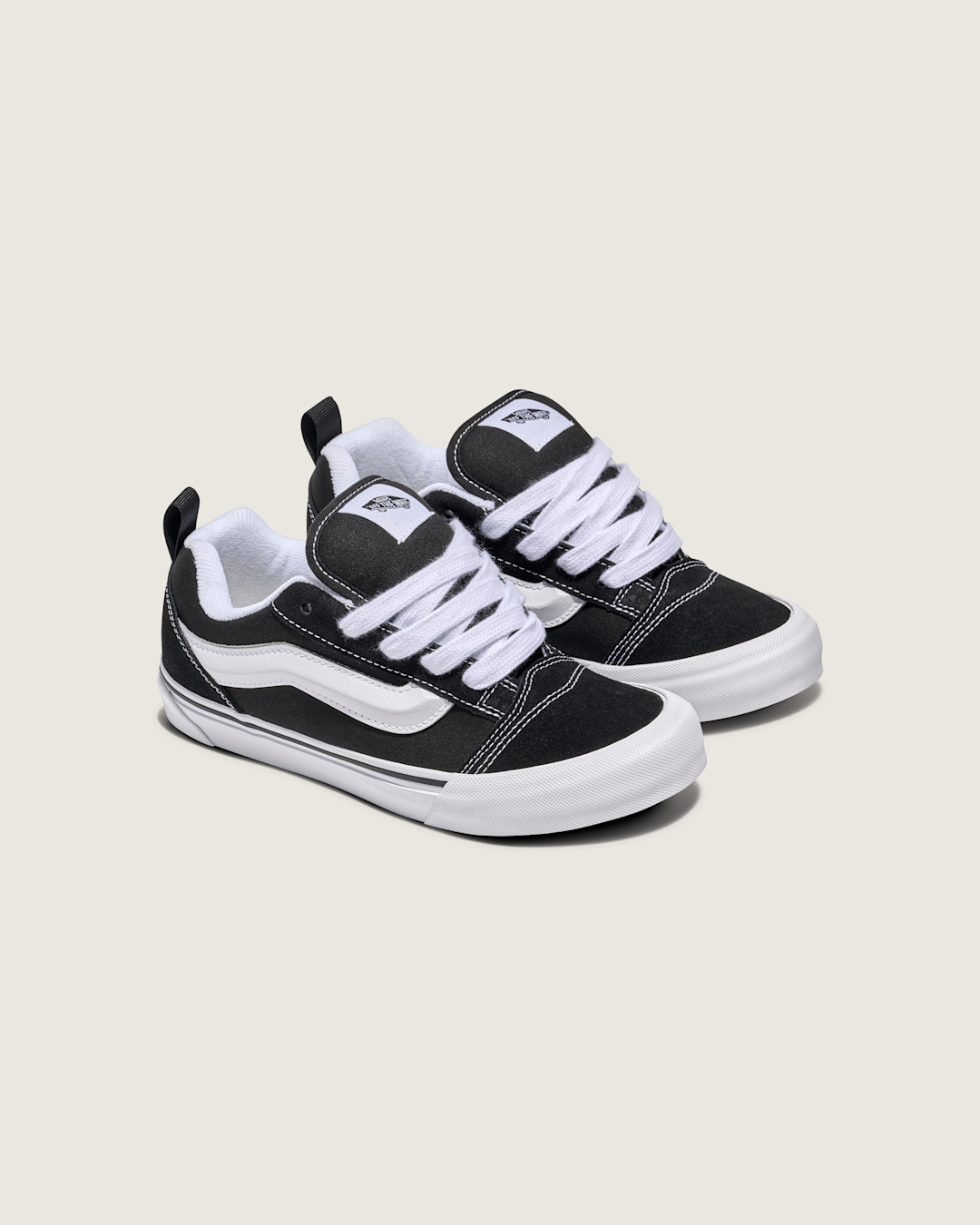 Vans Big Kids Knu Skool Shoe in Black / True White
