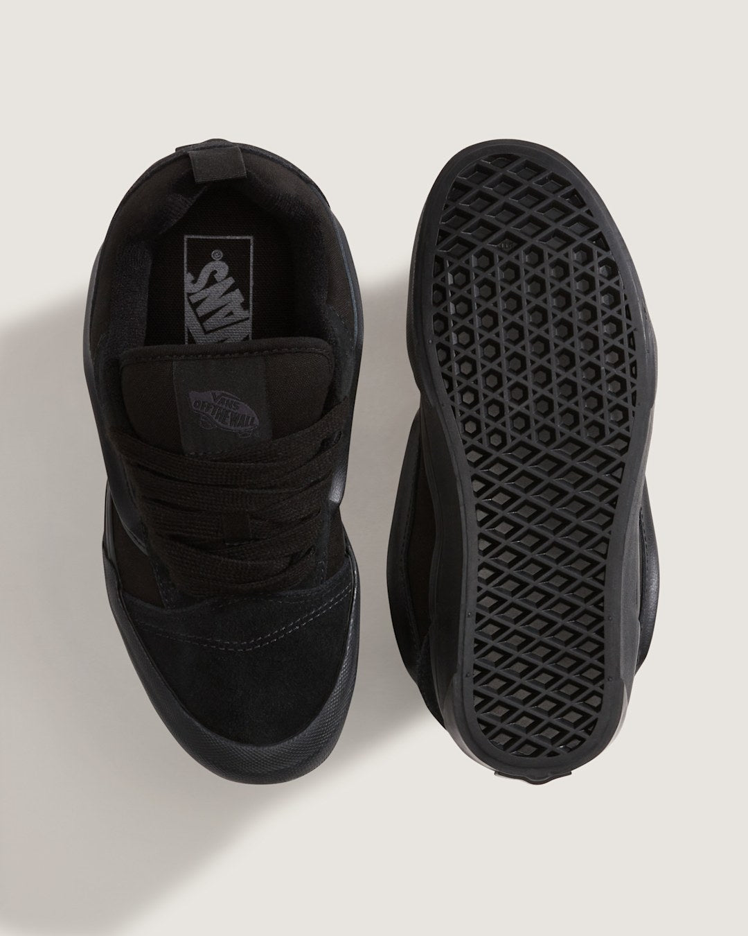 Vans Big Kids Knu Skool Shoe in Triple Black