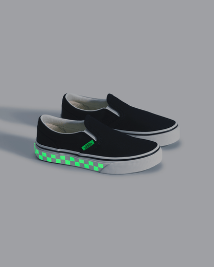 Vans Little Kids Classic Slip-On Shoe in Glow-in-the-Dark Black / Green Gecko