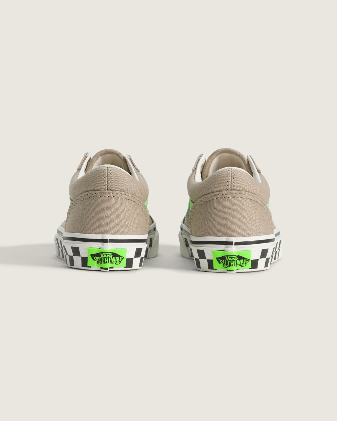 Vans Little Kids Old Skool Shoe in Glow-in-the-Dark Black / Bay Leaf Green