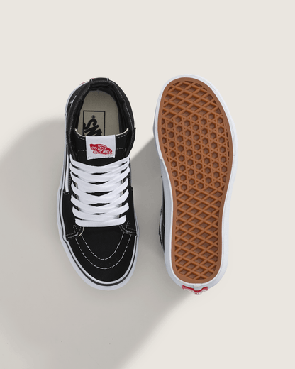 Vans Big Kids Sk8-Hi Shoe in Black / White