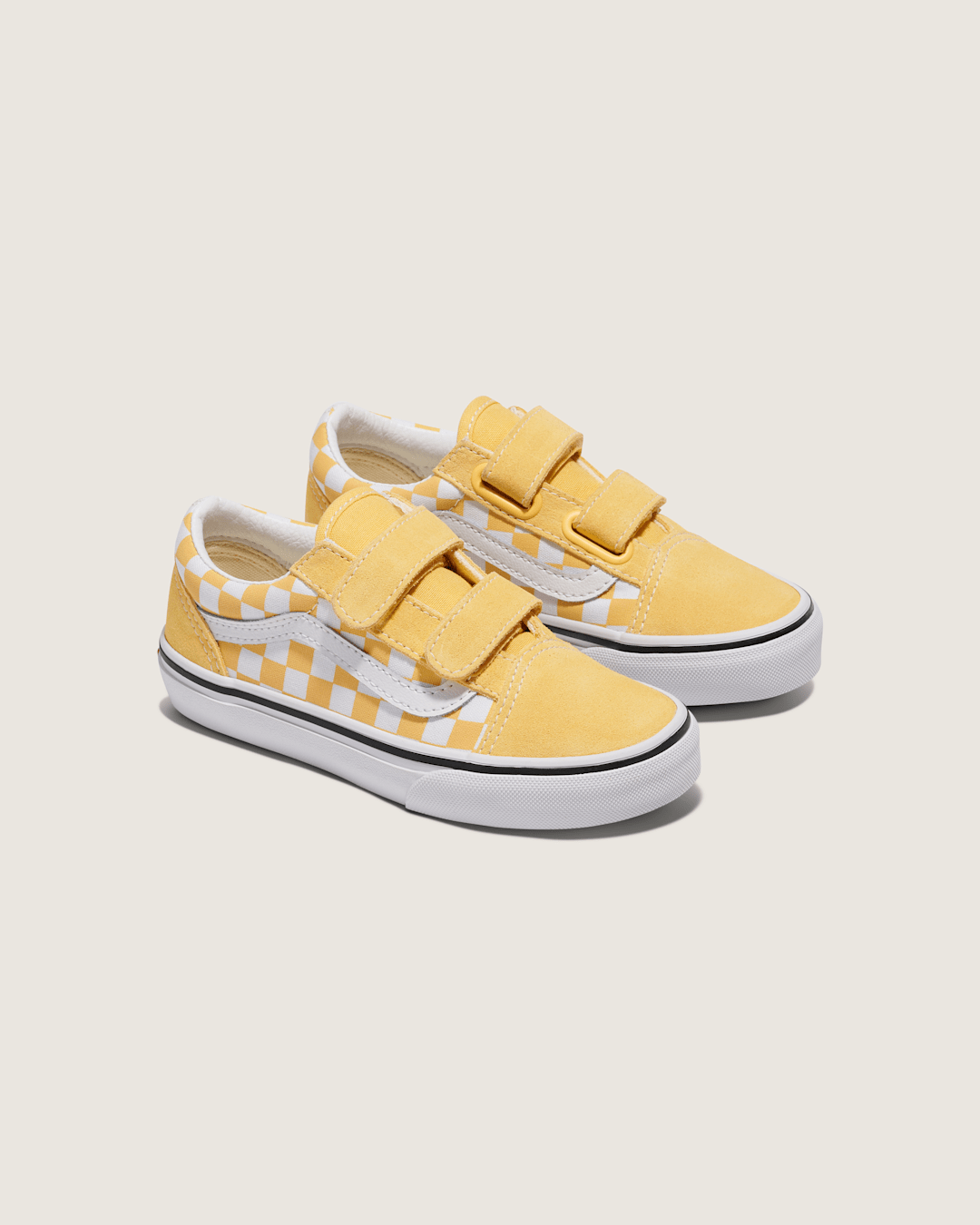Vans Big Kids Old Skool V Checkerboard Shoe in Banana Cream Yellow / White