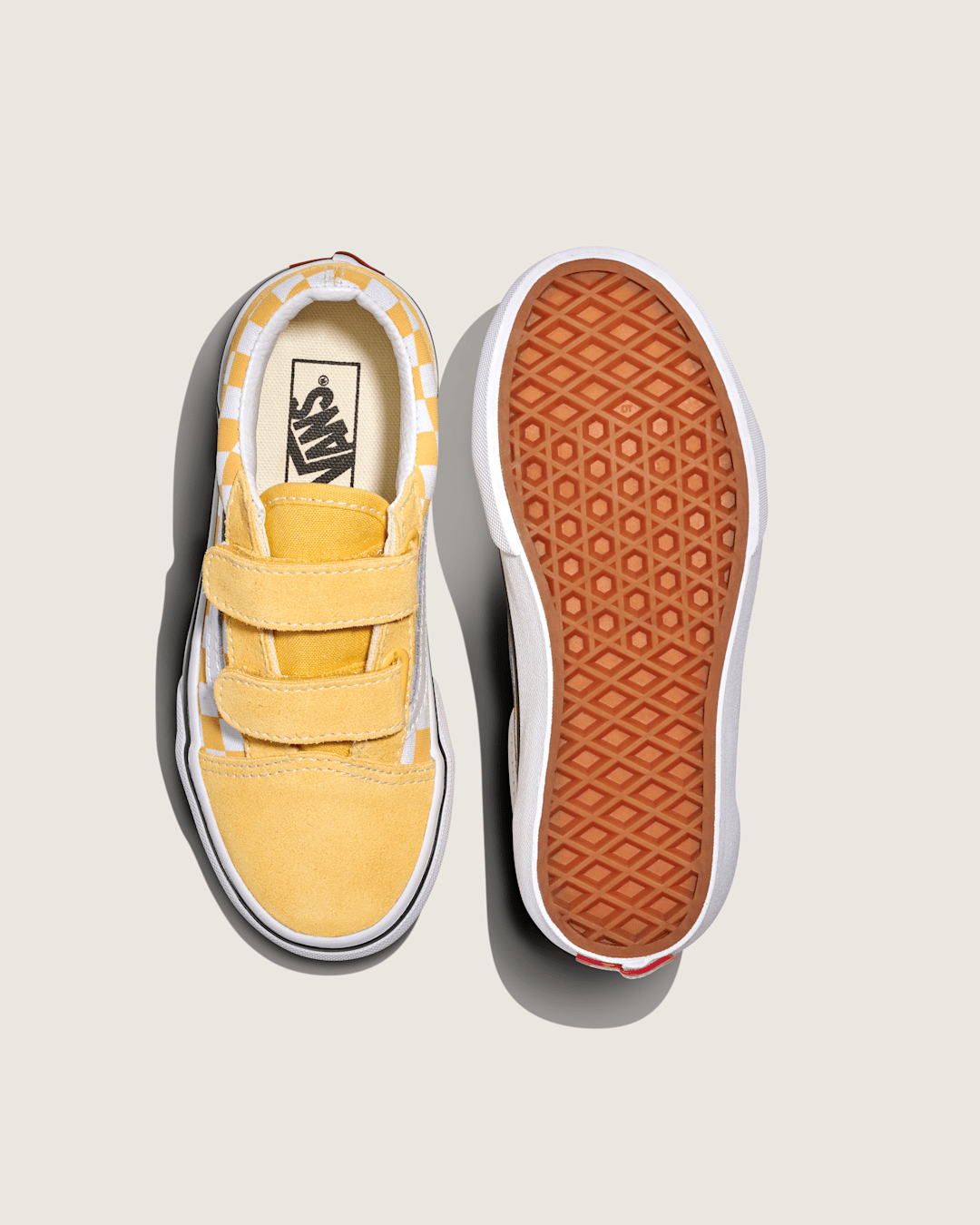 Vans Big Kids Old Skool V Checkerboard Shoe in Banana Cream Yellow / White