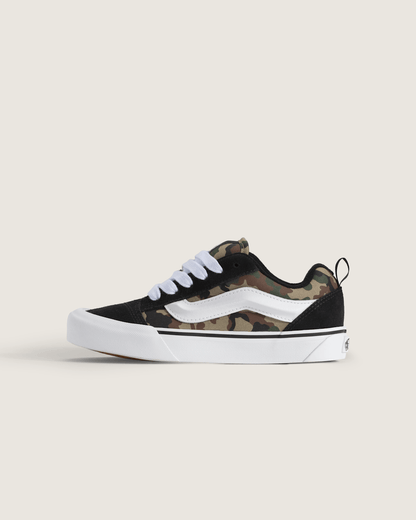Vans Big Kids Knu Skool Shoe in Camo Black / Green