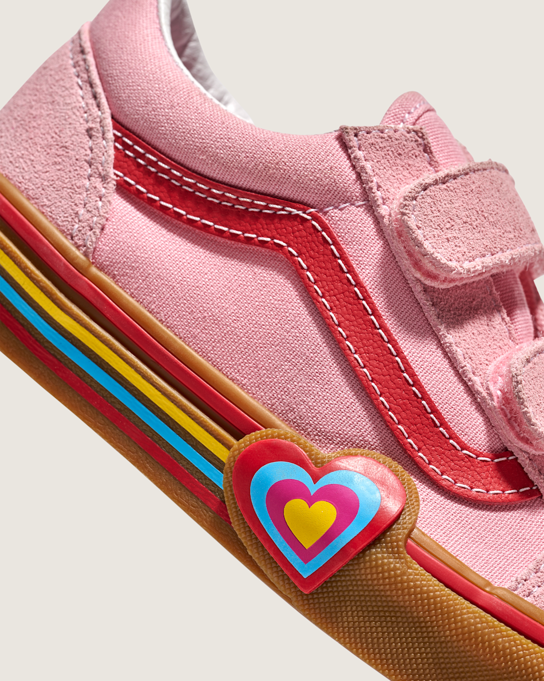 Vans Little Kids Old Skool V Shoe in Gum Pink