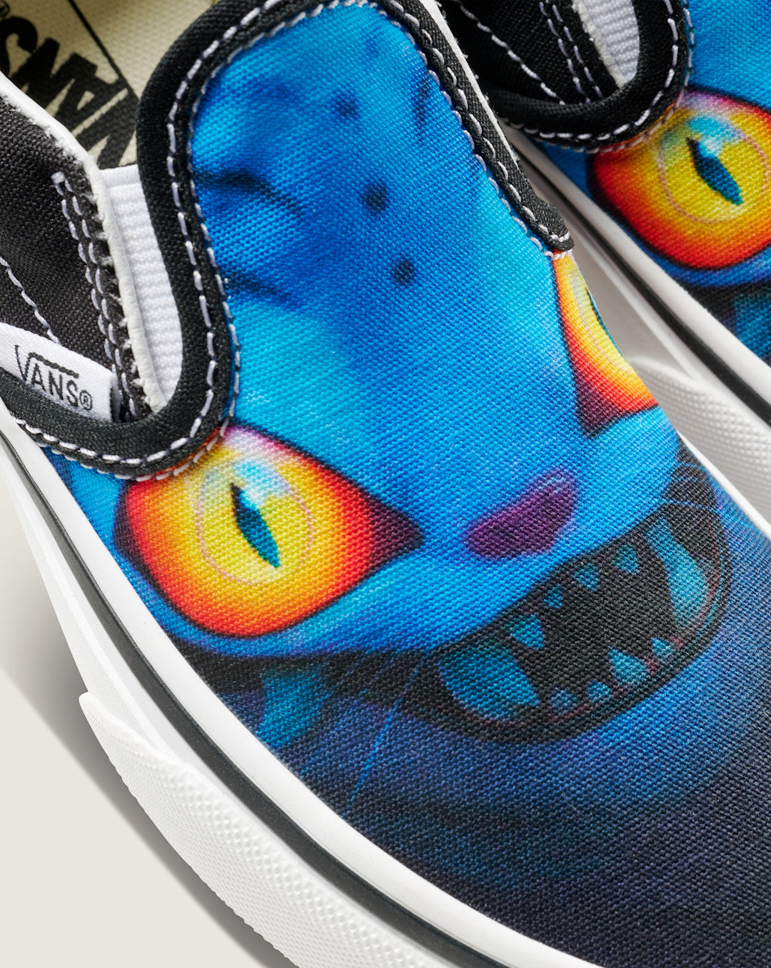 Vans KPop Demon Hunters x Vans Little Kids Classic Slip-On Shoe in Kpop Demon Hunters Black