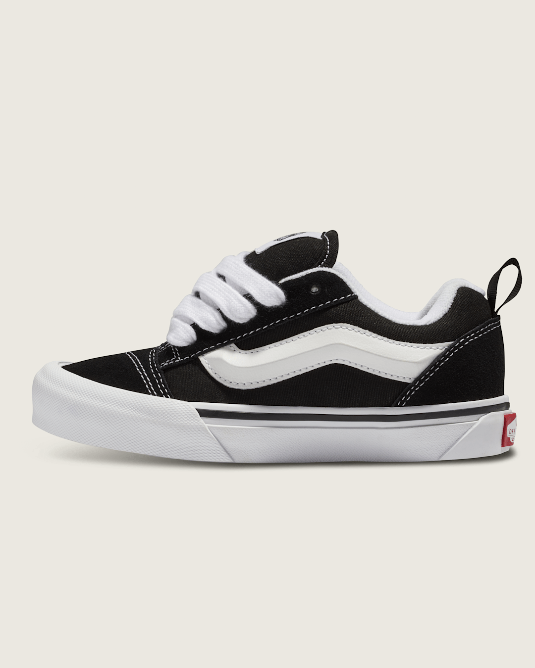 Vans Little Kids Knu Skool Shoe in Black / True White