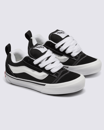 Vans Little Kids Knu Skool Shoe in Black / True White