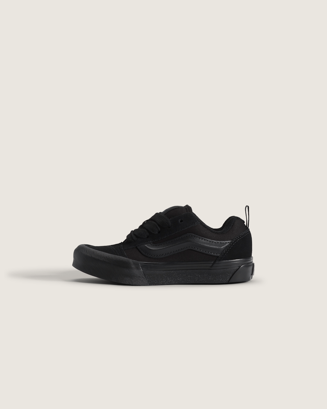 Vans Little Kids Knu Skool Shoe in Triple Black