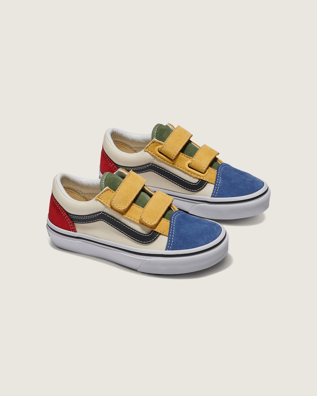 Vans Little Kids Old Skool V Shoe in Red / Blue