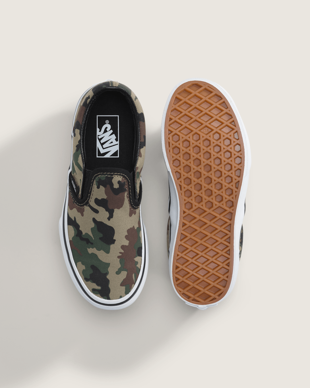 Vans Little Kids Classic Slip-On Shoe in Camo Black / Green