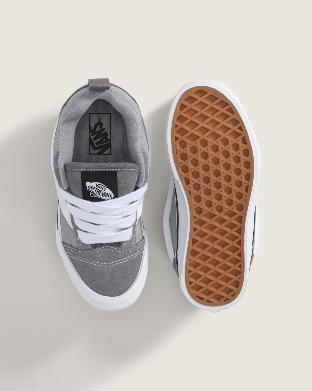 Vans Little Kids Knu Skool Shoe in Pewter Grey / White