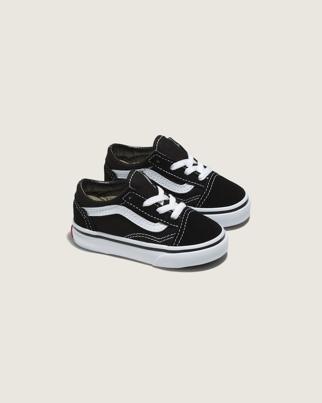 Vans Toddler Old Skool Shoe in Black / True White