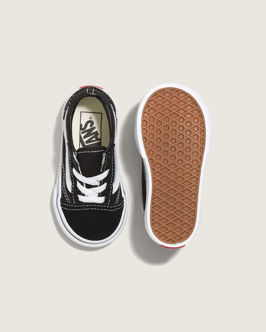 Vans Toddler Old Skool Shoe in Black / True White