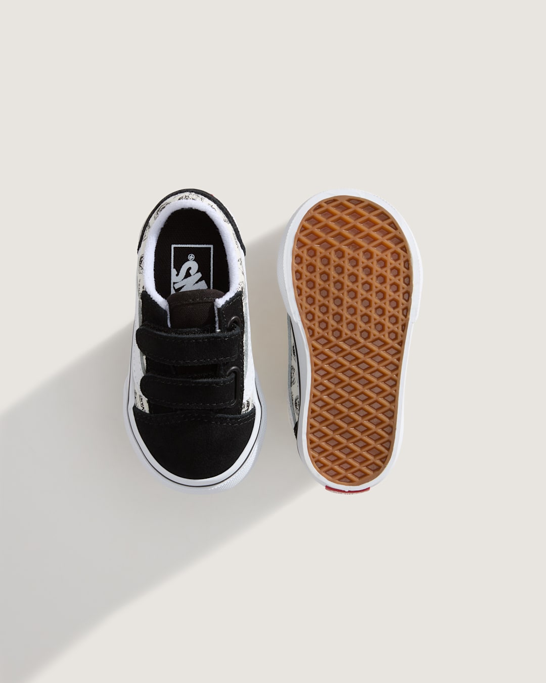 Vans Toddler Old Skool V Shoe in Black / White