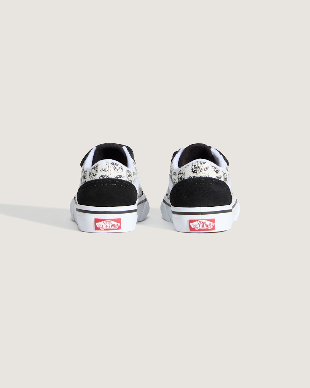 Vans Toddler Old Skool V Shoe in Black / White