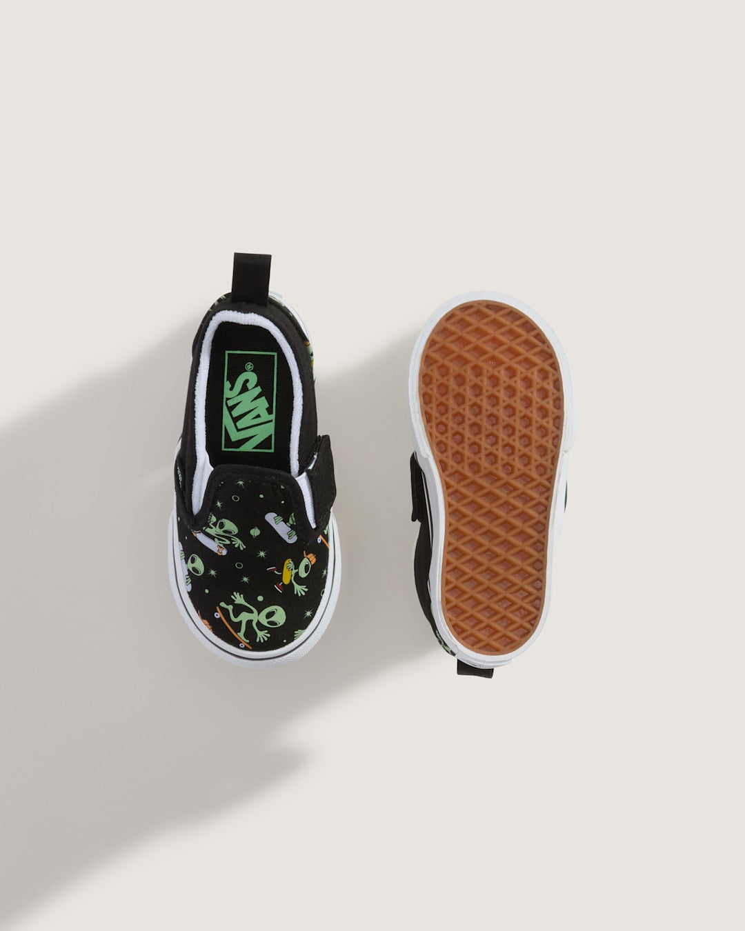 Vans Toddler Classic Slip-On V Shoe in Black / Green