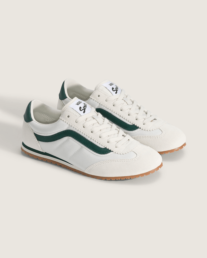Vans Super Lowpro Shoe in Marshmallow White / Emerald Green