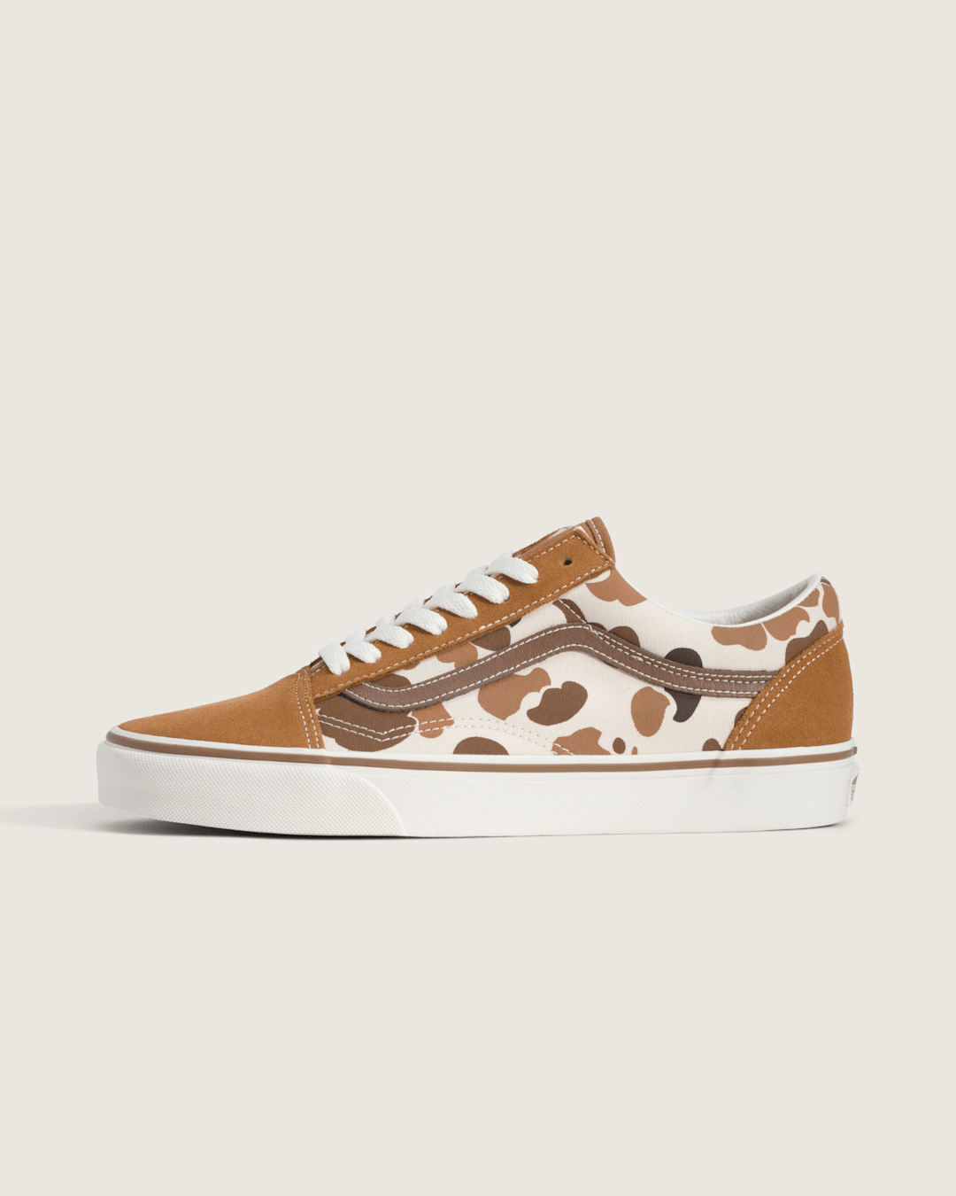 Vans Old Skool Shoe in Camo Brown