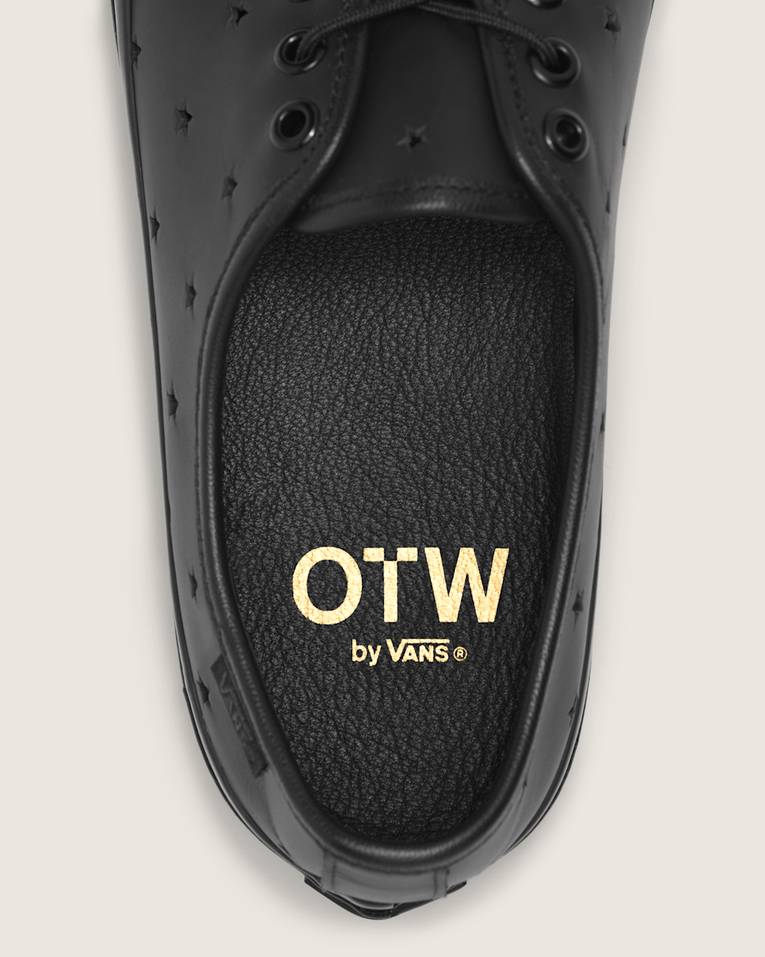 Vans OTW One Piece Authentic Vibram in Star Black