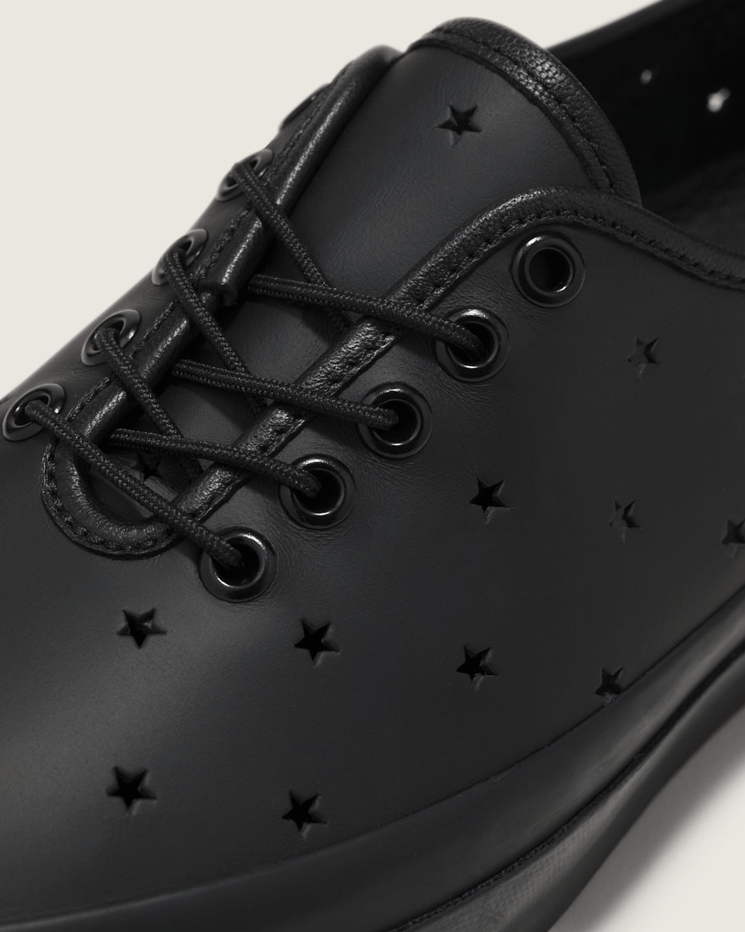 Vans OTW One Piece Authentic Vibram in Star Black