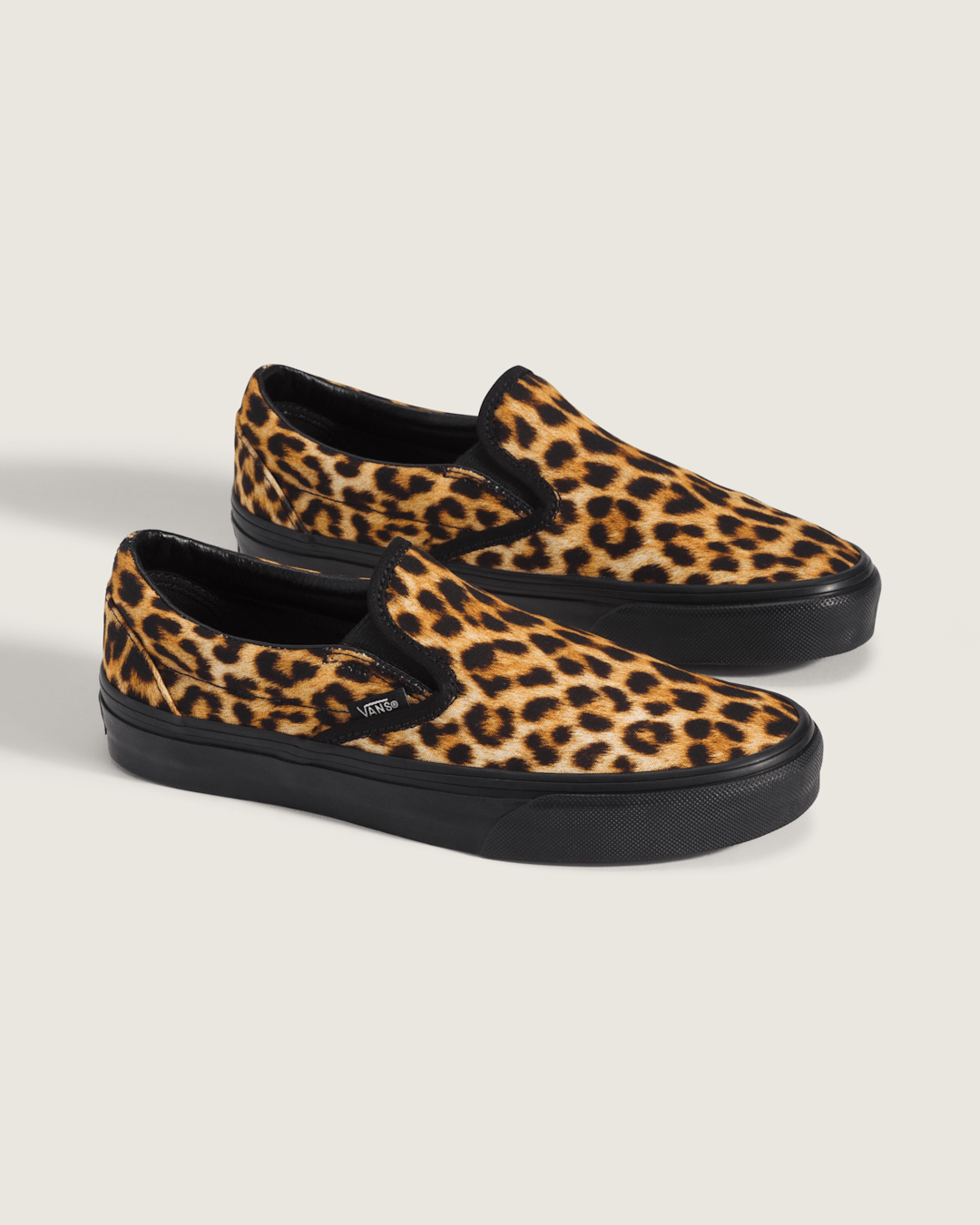 Vans Classic Slip-On Shoe in Leopard Brown / Black