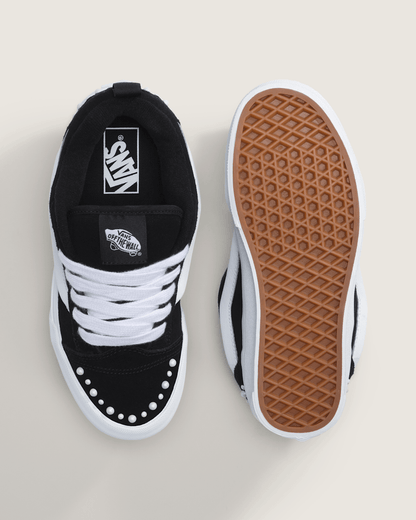 Vans Knu Skool Shoe in Black