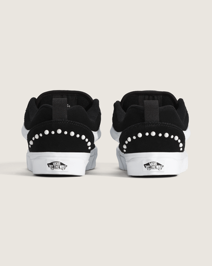 Vans Knu Skool Shoe in Black